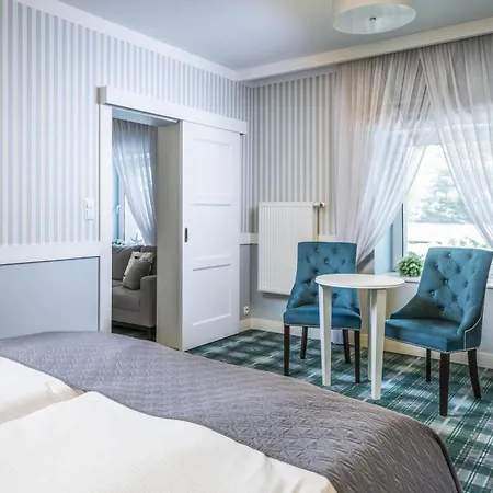 Maxymilian Unique - Adults Only 3*