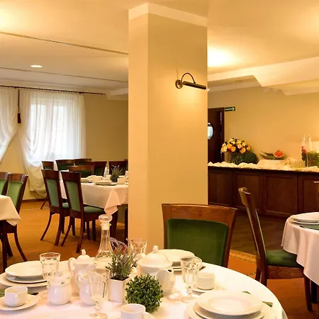 Отель Maxymilian Unique - Adults Only 3*