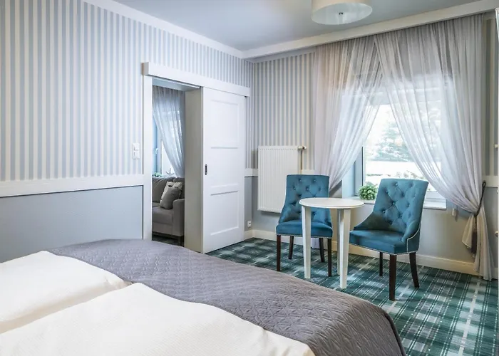 Maxymilian Unique - Adults Only 3*